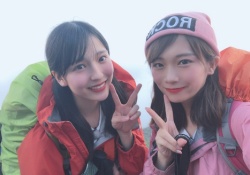 【流石】かあいいｗ 秋元真夏さん、帽子のこしてたの優秀だろｗｗｗｗｗ