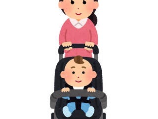 【泥ママ】大型SCで夫に下の子(7ヶ月)を任せて別行動している間にベビーカーに付けていた鈴が失くなっていた。大事な物だしこんな広い場所のどこに…と必氏に探していた