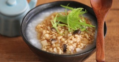 こどもも食べられる七草がゆ