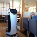 猫の配膳ロボット　～ツナマヨトーストの朝ご飯、和食のさとでランチ～