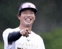 解説人から百崎が高評価！！明日日ハム戦でセカンドでスタメンか