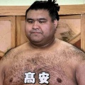 男性はすっぴん&ムダ毛がある方が実は好きな人