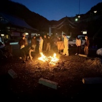 伊奈波神社の左義長