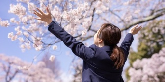 私は20歳でできちゃった結婚して年子で3人の子を持ち、子供たちは国立大を卒業し働いている。自分でもトンビが鷹を産んだと思うが…