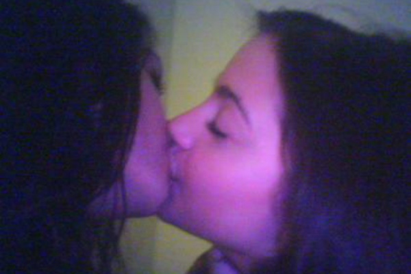 ヴァネッサ ハジェンズ Vanessa Hudgens プライベートヌード写真が流出 ハリウッドセレブゴシップ 最新海外芸能ニュースブログ