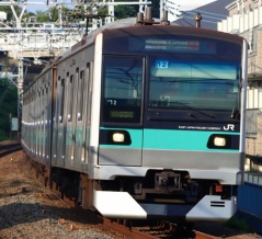 小田急と常磐緩行線の相互直通運転における走行距離調整の難しさを考える