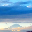 ９月初、早朝富士山。仕事と膝の近況報告を。