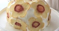 ホットケーキミックス不要！いちごのお花パンケーキ🌸