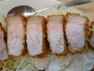 ■小川町の「いっぺこっぺ」で、デカ盛りカツカレー！