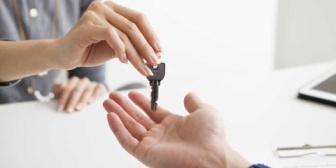 同棲してるわけじゃないのに彼氏が私の家に居座ってて半同棲状態。けじめをつけたいのもあって、帰ってと言ったら…