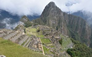 インカ帝国時代の石造りの町並み