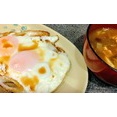 竹輪目玉焼きとなめこ汁リメイクカレー味