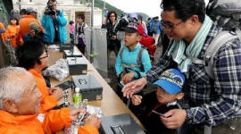 富士山入山料安すぎた？ 「１人千円」登山者抑制にならず