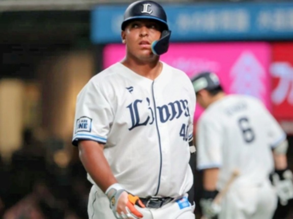 【西武】セデーニョ選手と来季契約結ばず。