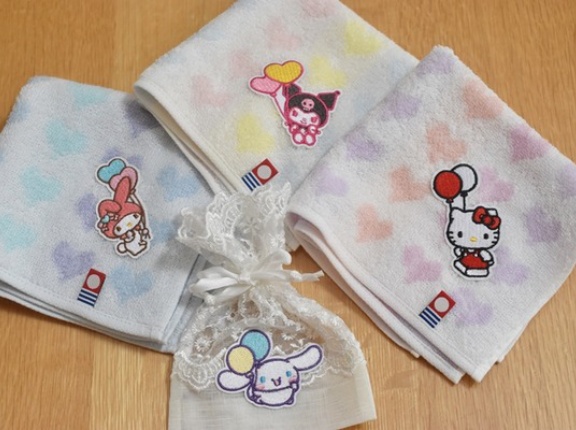 【キャン★ドゥ】サンリオ刺繍ワッペンが110円！キティ・シナモロール・クロミ・マイメロでハンカチ＆巾着を簡単アレンジ♪（記事下にPR含）