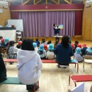 川越中部保育所　降園前読み聞かせ