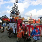 祭車紹介【弥富市 鯏浦 前新田】 : 神社前2F特設祭事場