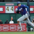 【MLB】大谷翔平、左膝の炎症で途中交代　球団正式発表　“緊急事態”に球場騒然　7回のチャンスで代打送られる…13号含む4打席4出塁