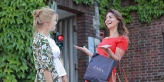 ママ友の2歳の子が商品のりんごを落として割ってしまった。店員さんはお子さんのフォローまでしてくれたのに、ママ友がモンペ全開で引いた