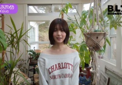 筒井あやめのB.L.Tの衣装、ずり下がったらバストが見えてしまう
