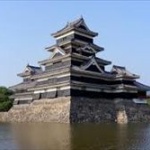 現代の技術で「城」を作ったらどうなる？難攻不落の要塞になりうる？ 	