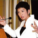 民主党・蓮舫氏がTwitterに「向きが逆」の焼きサンマ写真を投稿