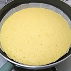 オーブンいらずで簡単！フライパンでしっとりふわふわミニクリスマスケーキ！