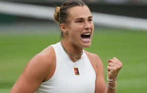 世界ランク1位のテニス女子選手、試合中に抗議「誰かが大麻吸ってる！すごい臭いなの！」 → 記者「なんで大麻の臭い知ってんの？なんで？ねぇなんで？？」