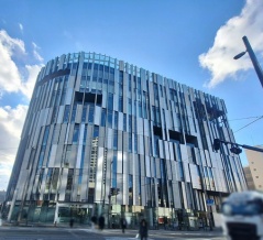 『富山市立図書館』全館休館！システム更新・蔵書点検のため『富山市図書館』全館休館。ホームページも停止。1月13日～1月26日。