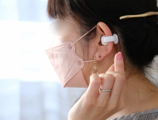 ダイソー＊ずっと気になってたアレが破格で試せる！イヤピタッ完全ワイヤレスイヤホン♪