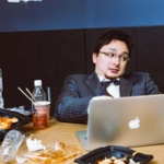 仕事8時に始まって18時には終わるんだけどずっと全力だからバチクソキツイ