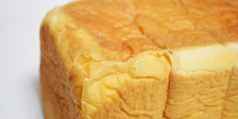 嫁と子供だけがアイスやパン屋のパンを食ってるのって、嫁の小遣いで買った物なら俺の分がないのは当たり前だと思う？