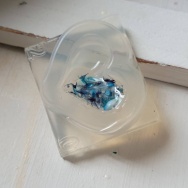 麻婆豆腐の素アレンジが旨すぎた。と、ブルー花びらのハート作りました。