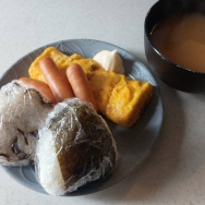 指舐めないでぇーーーー！と、フルーツゼリーっぽい鉱石つくりました。