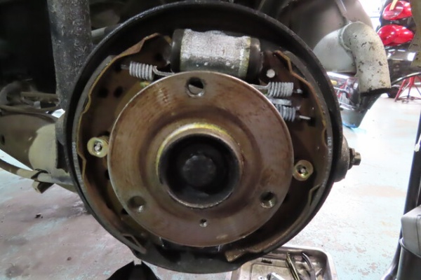 Bow Motor Worksの親方日記 - 足回り・ブッシュ類