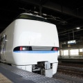 老いたサンダーバードに新風　待つ4年間に隠された旅の人間ドラマ