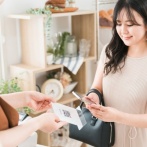 店員「65,535円です ここから5万円引か1円値上げかどちかがいいですか…？」馬鹿「5万円引き！！！！」→！