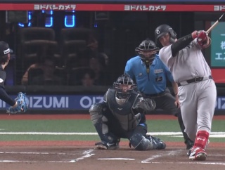 尾形とリチャード、西武を止める