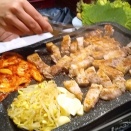 先日、湊川公園、新開地すぐの“本格韓国料理”が楽しめる！ 韓国料理サムギョプサル アンニョンへ。