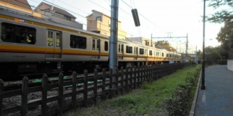 線路近くの住民、本当に鉄粉が飛んでくるの？