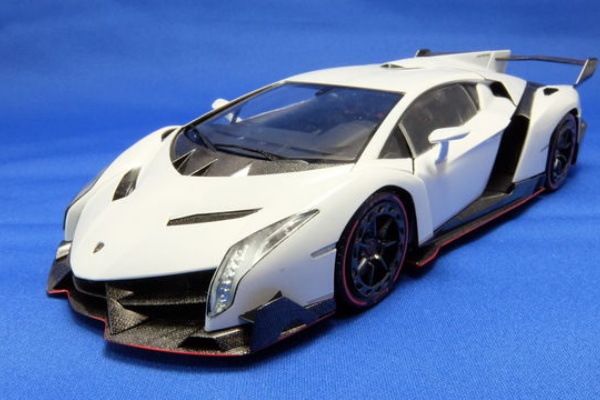 1/24 ランボルギーニ ヴェネーノ 完成品