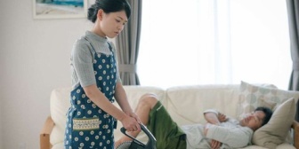 お互い働いてて生活費折半、家事は全部私っておかしくない？