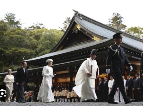【皇室の祖神】天照大神（あまてらすおおみかみ）とは？| 皇室との関係や「元始、女性は太陽であった」の意味を解説