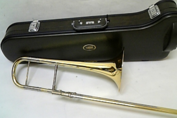 【美品】YAMAHA アルトトロンボーン YSL-8710 マウスピース付き 美品】YAMAHA アルトトロンボーン YSL-8710 マウスピース付き