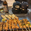 クロは、週末は串焼きでカンパイ🍖＠鳥ざんまい