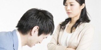 【報告者がバカ】軽い冗談のつもりで彼女の父親を悪く言ったら激怒され別れるとまで言われてしまった…