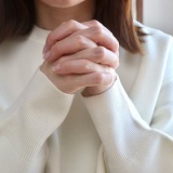 【画像】久本雅美「濃いメンツで祈った」→ﾊﾟｼｬｯ！