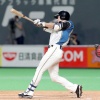 日ハム松本、2年ぶり1番スタメンでマルチ安打＆好守「何としても勝ちたいと」