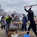 【動画】小野田大臣の餅つきwwwww