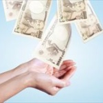 政府「自粛期間で経済滞ってるから給付金出すわ」愚民「貯金したろ！」